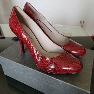 VIA SPIGA heels size 9
